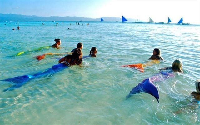 【人魚の学校】フィリピンの「マーメイド学校」の人気がスゴイ！！
