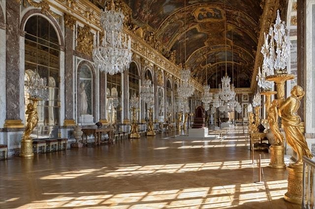 世界の絶景Chateau_Versailles_Galerie_des_Glaces_R