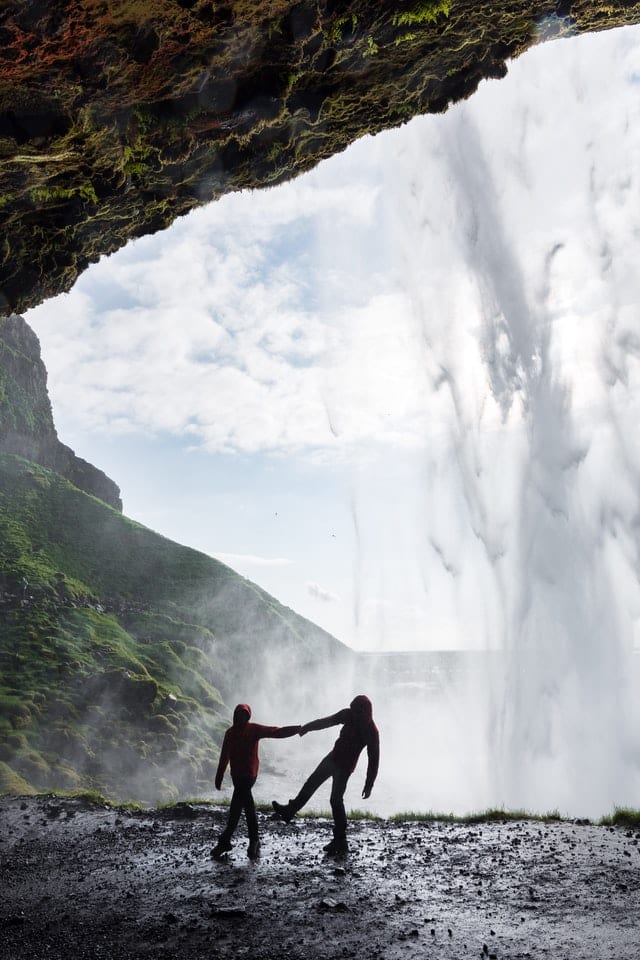 おしゃれな旅行写真撮影のコツ11選（ポーズや撮り方のアイデア）